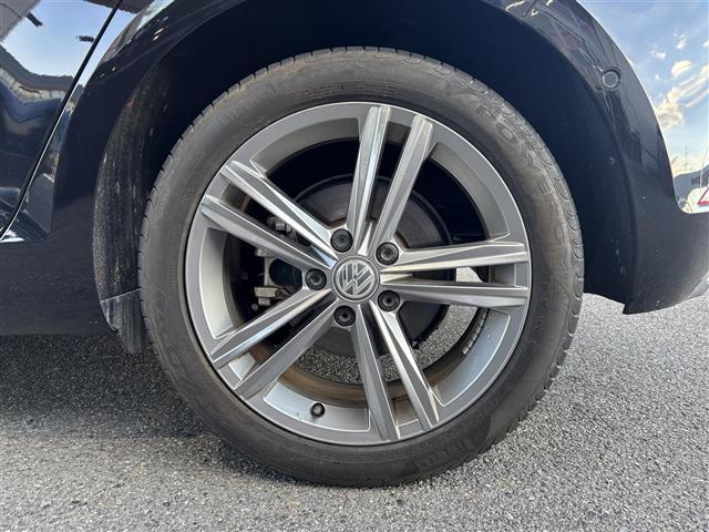 ゴルフ ＴＳＩハイライン　マイスター　１オーナー　純正メーカーナビ／ＢＴ／ＣＤ／ＵＳＢ／ＤＶＤ／ＳＤ／ＴＶ／ＡＵＸ／　ブラインドスポットモニター　テレビキャンセラー　レーンキープアシスト　コーナーセンサー　レーダークルコン（39枚目）