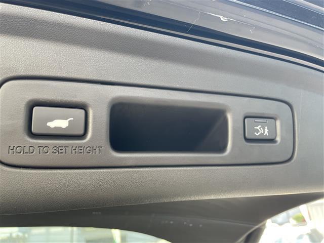 ZR-V e:HEV Z 禁煙/ワンオーナー/BOSEサウンド/黒革シート/メーカーナビ/バックカメラ/全方位モニター/ETC2.0/ホンダセンシング/BSM/ACC/LTA/CMBS/スペアキー/新車時保証書/取扱説明書(22枚目)