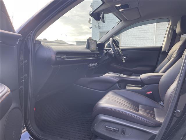 ZR-V e:HEV Z 禁煙/ワンオーナー/BOSEサウンド/黒革シート/メーカーナビ/バックカメラ/全方位モニター/ETC2.0/ホンダセンシング/BSM/ACC/LTA/CMBS/スペアキー/新車時保証書/取扱説明書(31枚目)