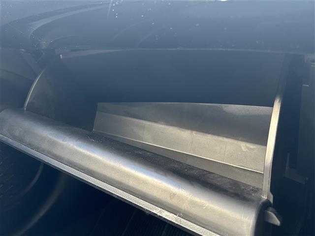 プリウス A 1オナ 純ナビ(NSZT-Y68T) BT/CD バック/全方位カメラ ETC 前後ドラレコ パワーシート コナセン ブラインドスポットモニター ToyotaSafetySense 追従クルコン(21枚目)