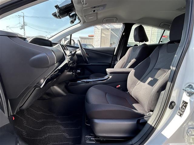 プリウス A 1オナ 純ナビ(NSZT-Y68T) BT/CD バック/全方位カメラ ETC 前後ドラレコ パワーシート コナセン ブラインドスポットモニター ToyotaSafetySense 追従クルコン(24枚目)