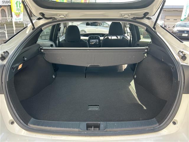 プリウス A 1オナ 純ナビ(NSZT-Y68T) BT/CD バック/全方位カメラ ETC 前後ドラレコ パワーシート コナセン ブラインドスポットモニター ToyotaSafetySense 追従クルコン(30枚目)