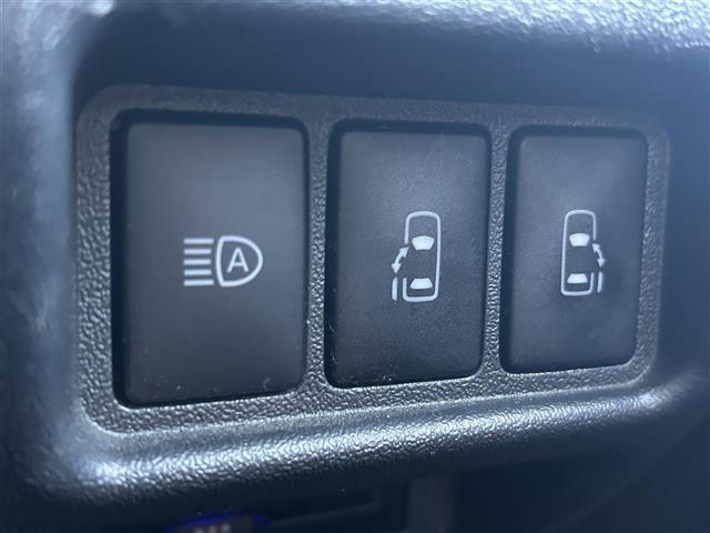 ハイエースバン スーパーGL ダーク プライムII 1オーナー ベッドキット 純正ディーラーナビ(CN-HE01WD)/BT/SD/CD/フルセグTV/DVD/AM/FM/ UIvehicle製スライドフロア アラウンドビューモニター 両側(23枚目)