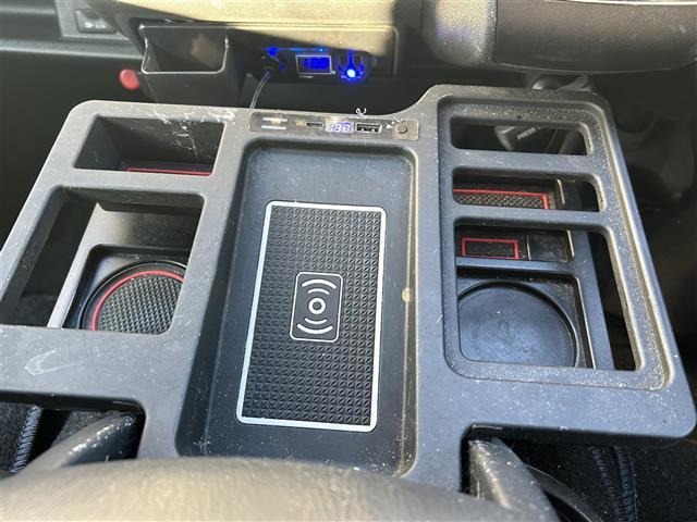 ハイエースバン スーパーGL ダーク プライムII 1オーナー ベッドキット 純正ディーラーナビ(CN-HE01WD)/BT/SD/CD/フルセグTV/DVD/AM/FM/ UIvehicle製スライドフロア アラウンドビューモニター 両側(29枚目)