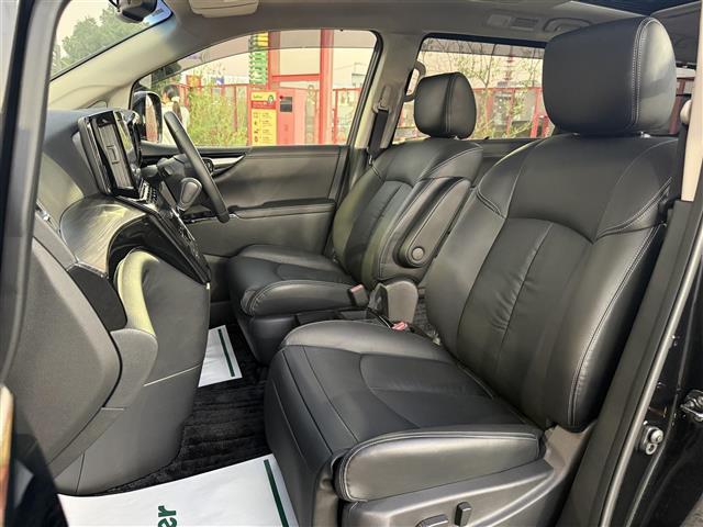 エルグランド ＶＩＰ　パワーシートパッケージ　ワンオーナー　純正オプションナビ　全方位カメラ　サンルーフ　本革レザーシート　両側パワースライドドア　全席シートヒーター　全席パワーシート　パワーバックドア　ＬＥＤヘッドライト　全方位ドラレコ　ＥＴＣ（8枚目）