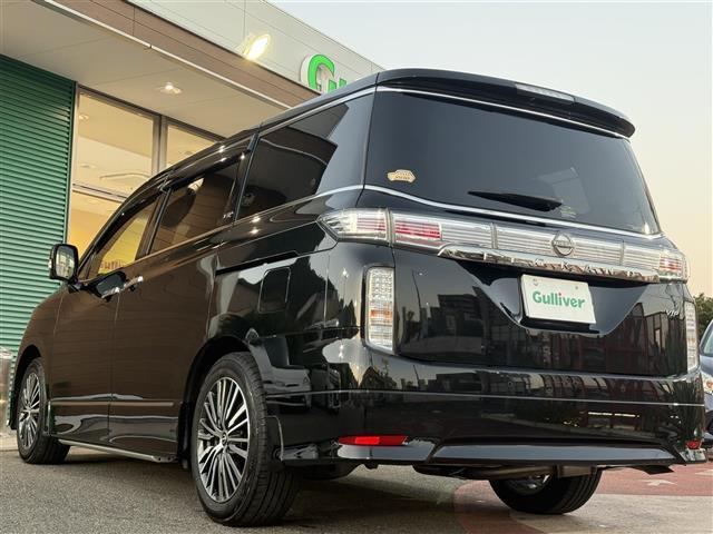 エルグランド ＶＩＰ　パワーシートパッケージ　ワンオーナー　純正オプションナビ　全方位カメラ　サンルーフ　本革レザーシート　両側パワースライドドア　全席シートヒーター　全席パワーシート　パワーバックドア　ＬＥＤヘッドライト　全方位ドラレコ　ＥＴＣ（32枚目）
