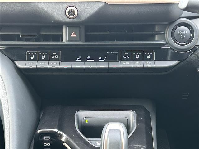 クラウンスポーツ Z ワンオーナー ToyotaSafetySense ブラインドスポットモニター パーキングサポートブレーキ トヨタチームメイト パノラミックビューモニター デジタルインナーミラー 12.3インチナビ(15枚目)