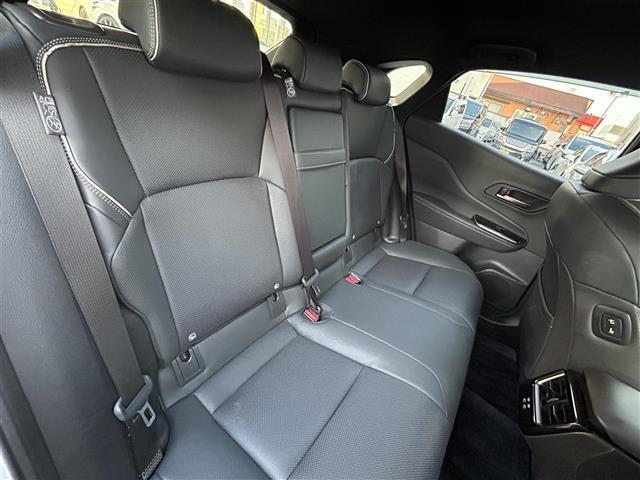 クラウンスポーツ Z ワンオーナー ToyotaSafetySense ブラインドスポットモニター パーキングサポートブレーキ トヨタチームメイト パノラミックビューモニター デジタルインナーミラー 12.3インチナビ(31枚目)