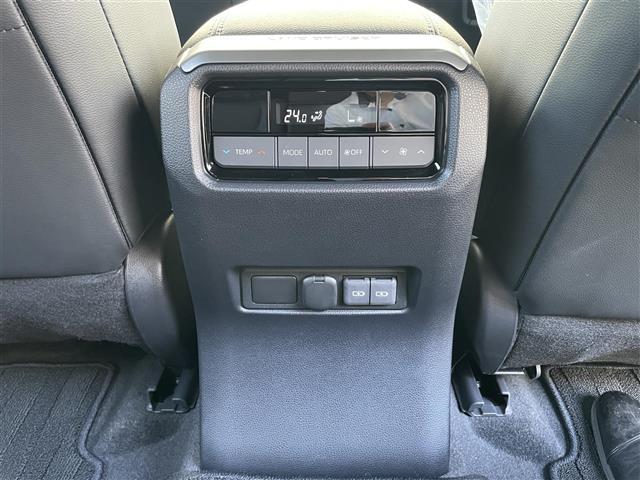 ランドクルーザー２５０ ＶＸ　モデリスタ　トヨタチームメイト　ＴｏｙｏｔａＳａｆｅｔｙＳｅｎｓｅ　ブラインドスポットモニター［ＢＳＭ］　パノラミックビューモニター　デジタルインナーミラー　ドライブレコーダー（28枚目）