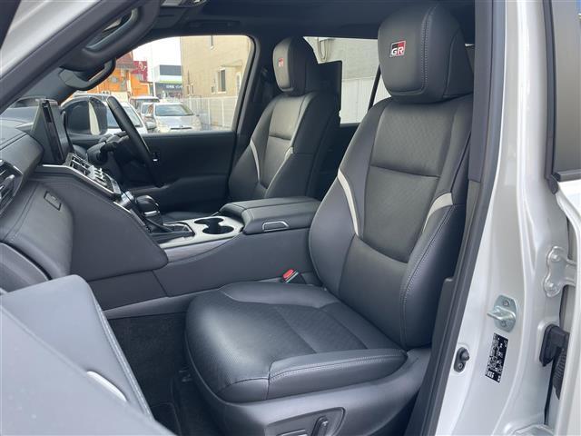 ランドクルーザー ＧＲスポーツ　寒冷地仕様　ルーフレール（ブラック）　クールボックス　チルト＆スライド電動ムーンルーフ　リヤシートエンターテインメントシステム　ＪＢＬプレミアムサウンドシステム　１２．３インチＴ－Ｃｏｎｎｅｃｔナビ（35枚目）