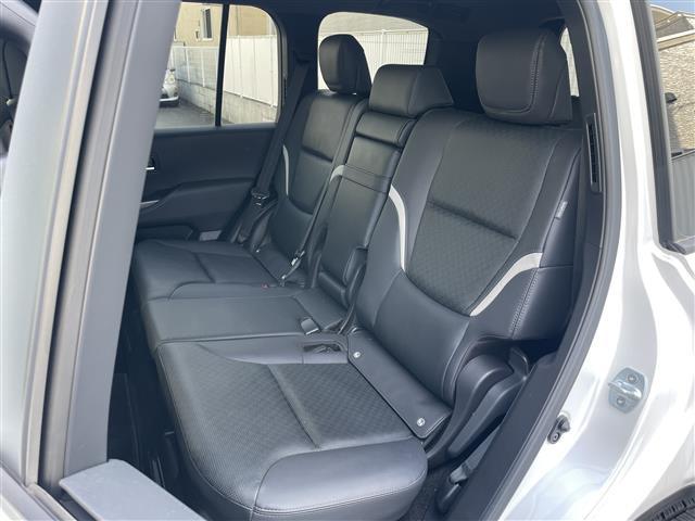 ランドクルーザー ＧＲスポーツ　寒冷地仕様　ルーフレール（ブラック）　クールボックス　チルト＆スライド電動ムーンルーフ　リヤシートエンターテインメントシステム　ＪＢＬプレミアムサウンドシステム　１２．３インチＴ－Ｃｏｎｎｅｃｔナビ（37枚目）