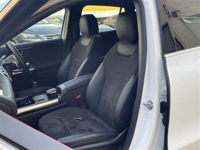 商談ルームにはキッズルームも完備しています☆お子様連れでもゆっくりとお車をお選びいただけます！