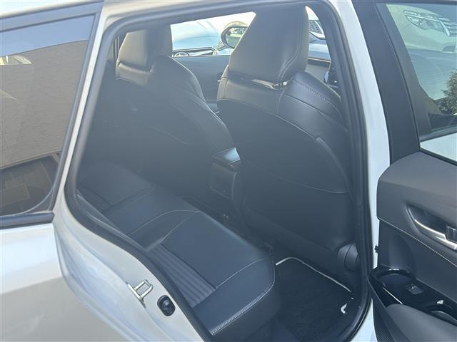 カローラツーリング ダブルバイビー　ナビ　Ｂカメラ　置くだけ充電　シートヒーター（18枚目）