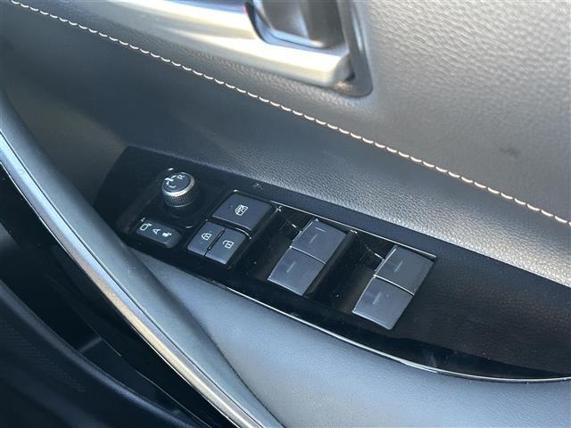 カローラツーリング ダブルバイビー　ナビ　Ｂカメラ　置くだけ充電　シートヒーター（36枚目）