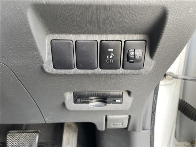 プリウスアルファ Ｓ　ナビ　Ｂカメラ　ＥＴＣ　スペアキー（3枚目）