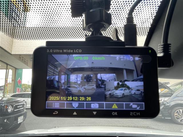 カローラスポーツ ハイブリッドＧ　Ｚ　ＴＲＤエアロ　ナビ　Ｂカメラ　前後ドラレコ　ＥＴＣ（3枚目）