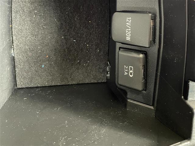 カローラスポーツ ハイブリッドＧ　Ｚ　ＴＲＤエアロ　ナビ　Ｂカメラ　前後ドラレコ　ＥＴＣ（31枚目）