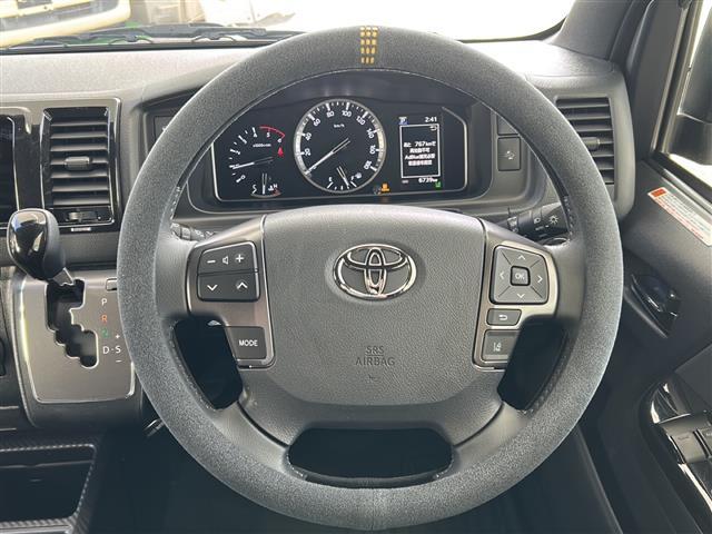 ハイエースバン ロングスーパーGL ダークプライムS ☆ワンオーナー☆4WD☆ディーゼルターボ車☆195/80R15 アルミホイール(オプション)☆デジタルインナーミラー☆パノラミックビュー☆両側パワスラ☆デジタルインナーミラー☆100V充電☆ABS(7枚目)