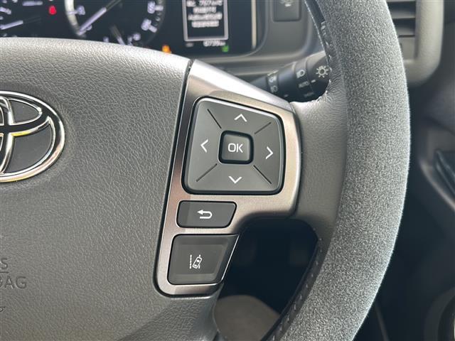 ハイエースバン ロングスーパーGL ダークプライムS ☆ワンオーナー☆4WD☆ディーゼルターボ車☆195/80R15 アルミホイール(オプション)☆デジタルインナーミラー☆パノラミックビュー☆両側パワスラ☆デジタルインナーミラー☆100V充電☆ABS(9枚目)