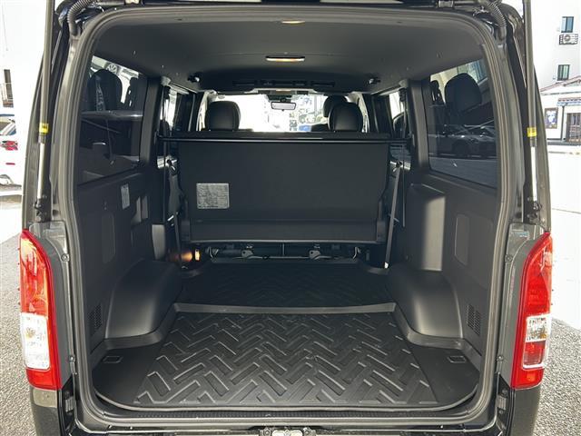 ハイエースバン ロングスーパーGL ダークプライムS ☆ワンオーナー☆4WD☆ディーゼルターボ車☆195/80R15 アルミホイール(オプション)☆デジタルインナーミラー☆パノラミックビュー☆両側パワスラ☆デジタルインナーミラー☆100V充電☆ABS(27枚目)