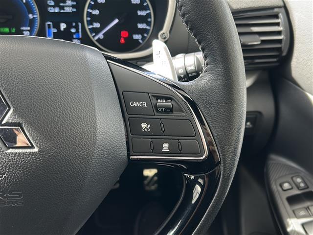 エクリプスクロスPHEV P プラグインHV・4WD・純正メーカーナビ・前後ドラレコ・フルセグTV・e-Assist・マルチアラウンドモニター・ブラインドスポットモニター・パーキングアシスト・ETC・ステアリングヒーター・(9枚目)