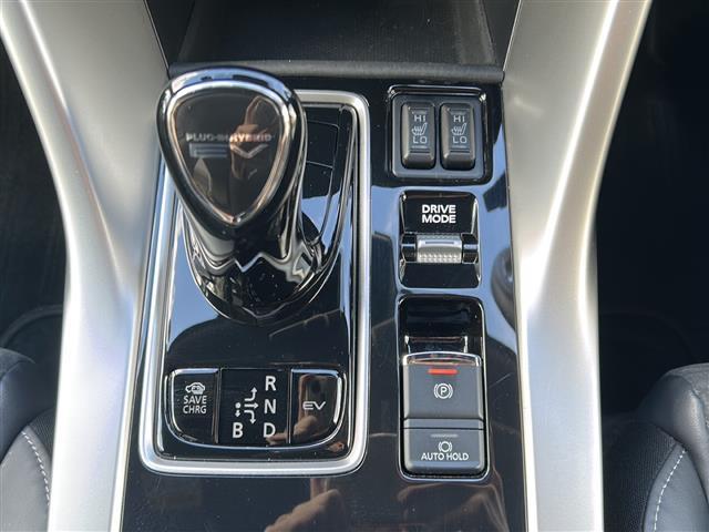 エクリプスクロスPHEV P プラグインHV・4WD・純正メーカーナビ・前後ドラレコ・フルセグTV・e-Assist・マルチアラウンドモニター・ブラインドスポットモニター・パーキングアシスト・ETC・ステアリングヒーター・(16枚目)