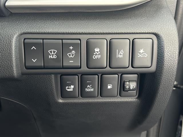 エクリプスクロスPHEV P プラグインHV・4WD・純正メーカーナビ・前後ドラレコ・フルセグTV・e-Assist・マルチアラウンドモニター・ブラインドスポットモニター・パーキングアシスト・ETC・ステアリングヒーター・(18枚目)