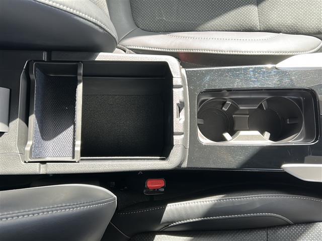 エクリプスクロスPHEV P プラグインHV・4WD・純正メーカーナビ・前後ドラレコ・フルセグTV・e-Assist・マルチアラウンドモニター・ブラインドスポットモニター・パーキングアシスト・ETC・ステアリングヒーター・(19枚目)