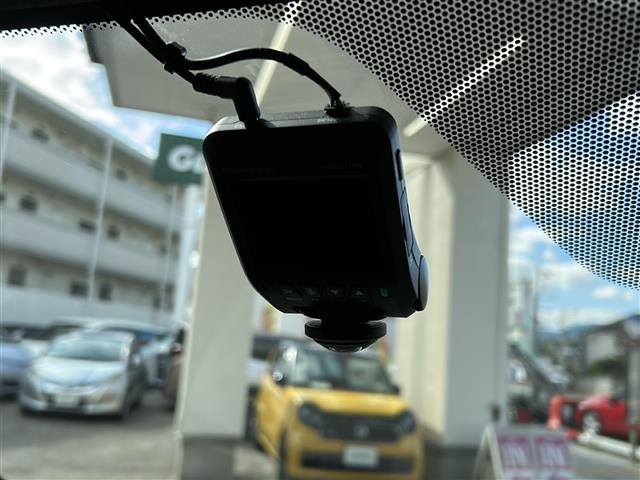 エクリプスクロスPHEV P プラグインHV・4WD・純正メーカーナビ・前後ドラレコ・フルセグTV・e-Assist・マルチアラウンドモニター・ブラインドスポットモニター・パーキングアシスト・ETC・ステアリングヒーター・(20枚目)