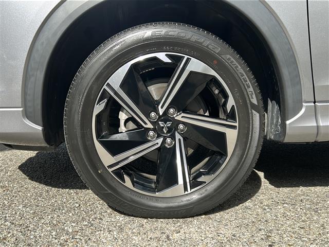 エクリプスクロスPHEV P プラグインHV・4WD・純正メーカーナビ・前後ドラレコ・フルセグTV・e-Assist・マルチアラウンドモニター・ブラインドスポットモニター・パーキングアシスト・ETC・ステアリングヒーター・(40枚目)