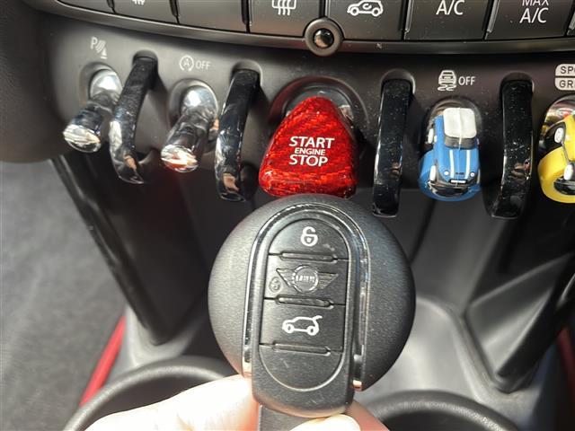 修復歴※などしっかり表記で安心をご提供！※当社基準による調査の結果、修復歴車と判断された車両は一部店舗を除き、販売を行なっておりません。万一、納車時に修復歴があった場合にはご契約の解除等に応じます。