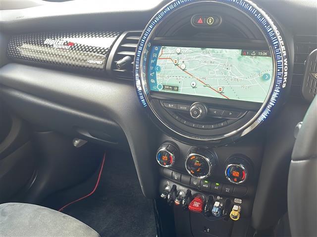 ガリバーグループでは新鮮在庫が毎日約５００台入荷！ワクワクするクルマ選びをご提案します！