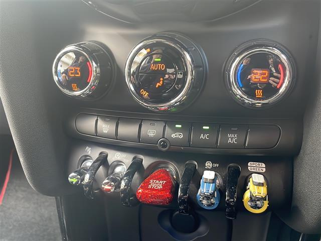 商談ルームにはキッズルームも完備しています☆お子様連れでもゆっくりとお車をお選びいただけます！