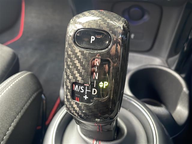 店頭販売もしておりますので、先に在庫が無くなってしまうこともございます。気になる車はまずはお問い合わせください！