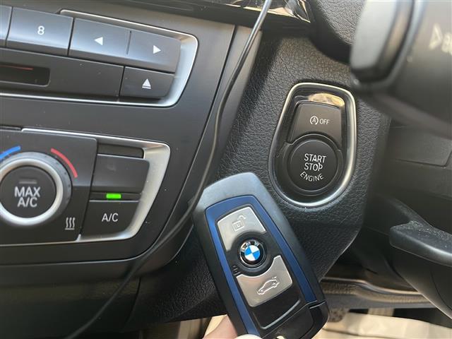 ３シリーズ ３２８ｉ　Ｍスポーツ　ワンセグテレビ（走行中視聴可）・純正ビルトインＥＴＣ・前後ドラレコ・パワーステアリング・パワーウィンドウ・エンジンスタートボタン・ＭＴモード付ＡＴ・パワーシート（Ｄ＋Ｎ席）・後方コーナーセンサー・（5枚目）