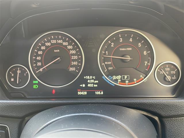 ３シリーズ ３２８ｉ　Ｍスポーツ　ワンセグテレビ（走行中視聴可）・純正ビルトインＥＴＣ・前後ドラレコ・パワーステアリング・パワーウィンドウ・エンジンスタートボタン・ＭＴモード付ＡＴ・パワーシート（Ｄ＋Ｎ席）・後方コーナーセンサー・（6枚目）