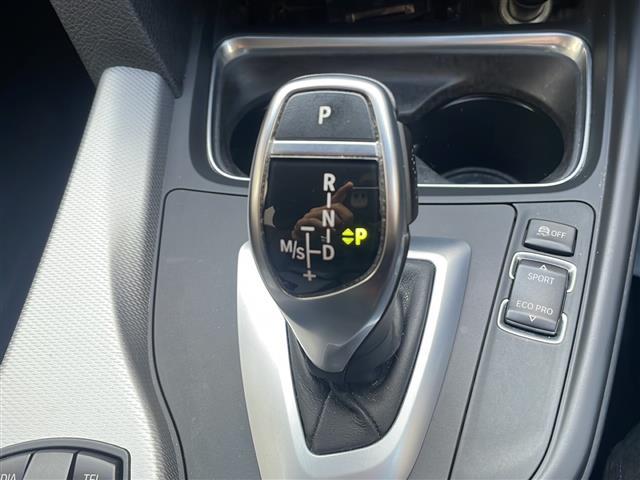 ３シリーズ ３２８ｉ　Ｍスポーツ　ワンセグテレビ（走行中視聴可）・純正ビルトインＥＴＣ・前後ドラレコ・パワーステアリング・パワーウィンドウ・エンジンスタートボタン・ＭＴモード付ＡＴ・パワーシート（Ｄ＋Ｎ席）・後方コーナーセンサー・（14枚目）