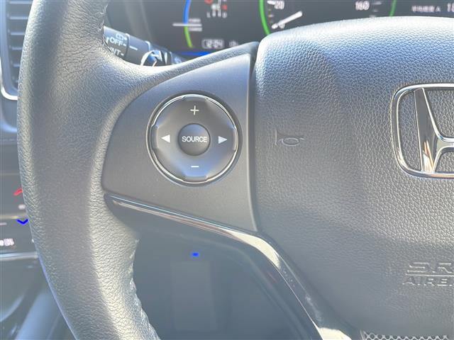 ヴェゼル ハイブリッドＸ　純正ＳＤナビ（ワンセグテレビ／Ｂｌｕｅｔｏｏｔｈ／ＡＭ／ＦＭ）・ＥＴＣ・バックカメラ・クルーズコントロール・パドルシフト・横滑り防止装置・コーナーセンサー・スマートキー・純正１６インチアルミホイール（8枚目）