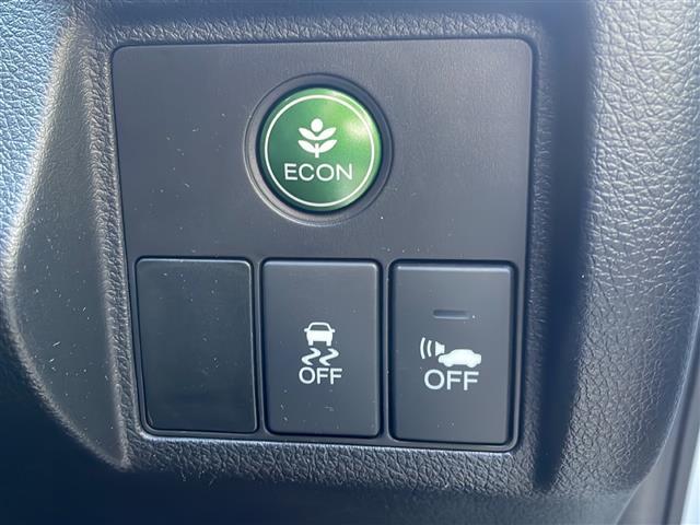 ヴェゼル ハイブリッドＸ　純正ＳＤナビ（ワンセグテレビ／Ｂｌｕｅｔｏｏｔｈ／ＡＭ／ＦＭ）・ＥＴＣ・バックカメラ・クルーズコントロール・パドルシフト・横滑り防止装置・コーナーセンサー・スマートキー・純正１６インチアルミホイール（16枚目）