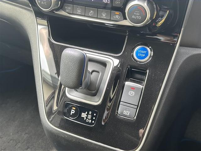 セレナ ｅ－パワー　ハイウェイスターＶ　ワンオーナー・純正メーカーＳＤナビ（ＢＴ／ＵＳＢ／／ＨＤＭＩ）・フルセグＴＶ・アラウンドビューモニター・ＢＳＭ・プロパイロット・ブレーキホールド・両側パワスラ・３列シート・ＡＣＣ・レーンキープアシスト（14枚目）