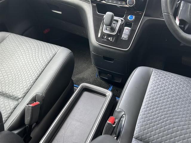 セレナ ｅ－パワー　ハイウェイスターＶ　ワンオーナー・純正メーカーＳＤナビ（ＢＴ／ＵＳＢ／／ＨＤＭＩ）・フルセグＴＶ・アラウンドビューモニター・ＢＳＭ・プロパイロット・ブレーキホールド・両側パワスラ・３列シート・ＡＣＣ・レーンキープアシスト（15枚目）