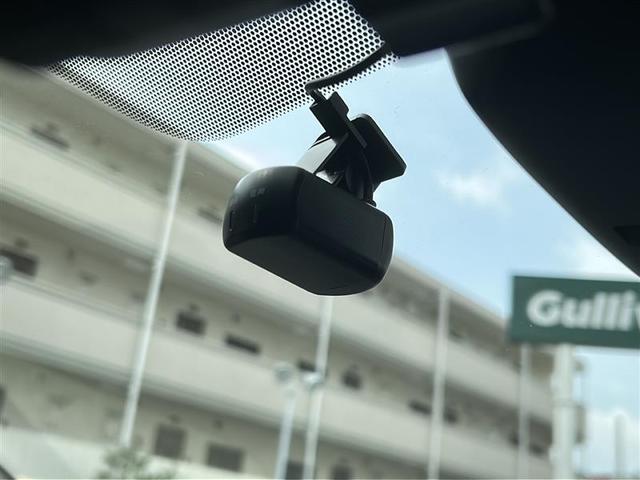 セレナ ｅ－パワー　ハイウェイスターＶ　ワンオーナー・純正メーカーＳＤナビ（ＢＴ／ＵＳＢ／／ＨＤＭＩ）・フルセグＴＶ・アラウンドビューモニター・ＢＳＭ・プロパイロット・ブレーキホールド・両側パワスラ・３列シート・ＡＣＣ・レーンキープアシスト（16枚目）