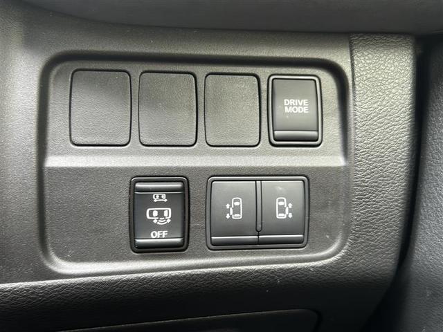 セレナ ｅ－パワー　ハイウェイスターＶ　ワンオーナー・純正メーカーＳＤナビ（ＢＴ／ＵＳＢ／／ＨＤＭＩ）・フルセグＴＶ・アラウンドビューモニター・ＢＳＭ・プロパイロット・ブレーキホールド・両側パワスラ・３列シート・ＡＣＣ・レーンキープアシスト（17枚目）