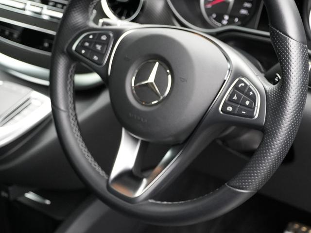 Ｖクラス Ｖ２２０ｄ　アバンギャルド　ロング　ＡＭＧライン　エクスクルーシブシートＰＫＧ　パノラマサンルーフ　ブラックレザーシートシートヒーター　ＭＢＵＸナビフルセグＴＶＢｌｕｅｔｏｏｔｈ全方位カメラブルメスターサラウンド電動リヤゲート　両側パワースライドドア（38枚目）