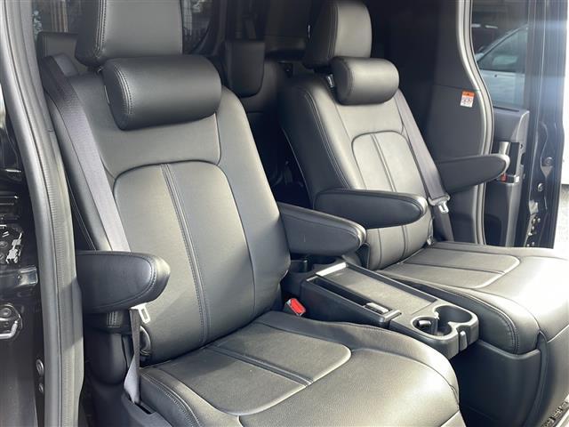 ヴォクシー ハイブリッドS-Z(4枚目)