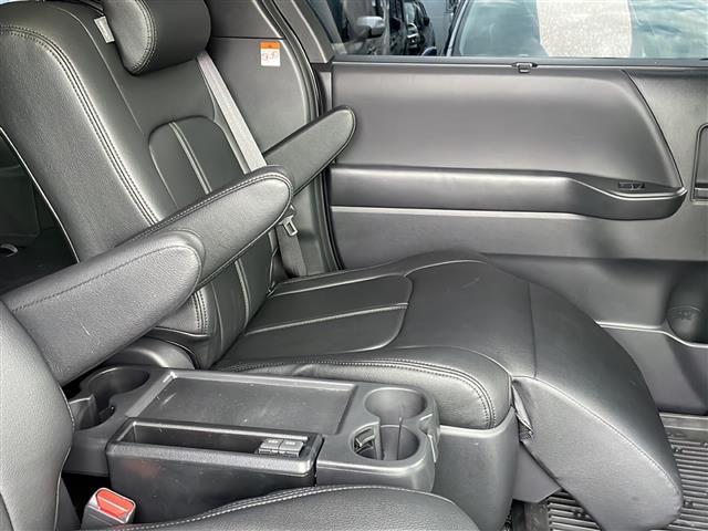 ヴォクシー ハイブリッドS-Z(5枚目)