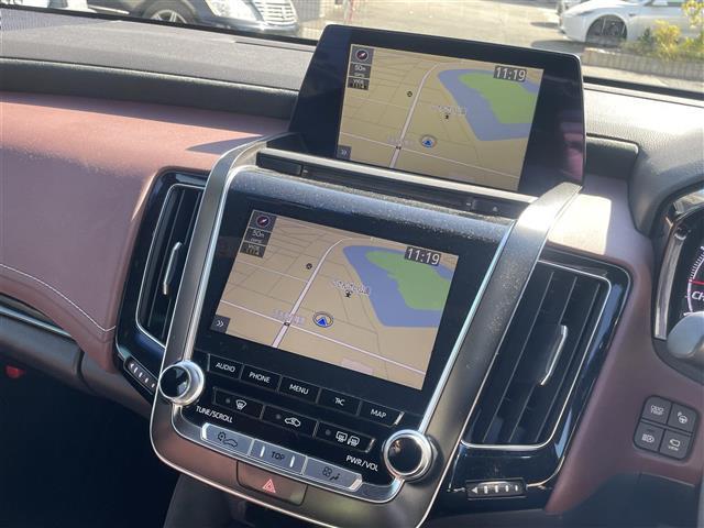 クラウンハイブリッド RSアドバンス 純正ナビ 衝突被害軽減B ビルトインETC 禁煙車(4枚目)