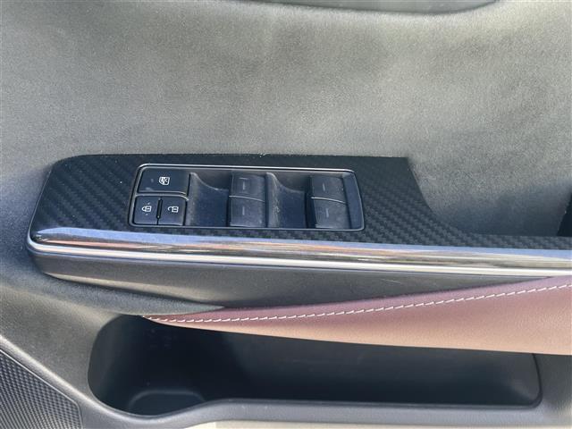 クラウンハイブリッド RSアドバンス 純正ナビ 衝突被害軽減B ビルトインETC 禁煙車(17枚目)