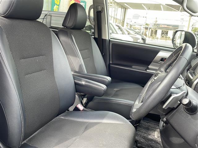 ヴォクシー ＺＳ　煌ＩＩＩ（2枚目）