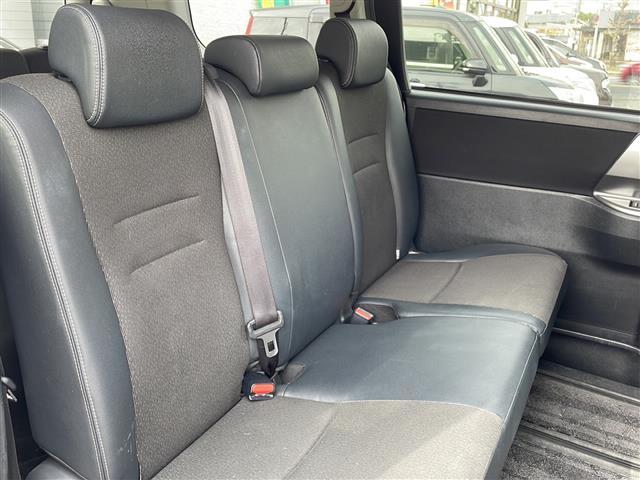 ヴォクシー ＺＳ　煌ＩＩＩ（3枚目）